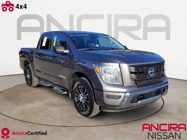 2022 Nissan Titan SV 4WD photo