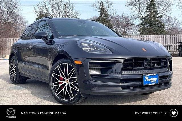2022 Porsche Macan S AWD photo