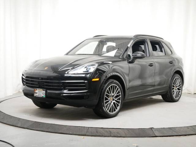 2023 Porsche Cayenne  AWD photo