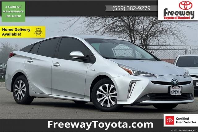 2022 Toyota Prius XLE AWD photo