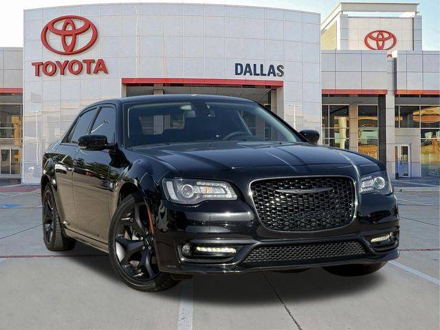 2022 Chrysler 300 Touring L RWD photo