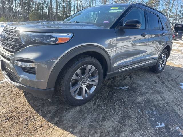 2022 Ford Explorer XLT 4WD photo