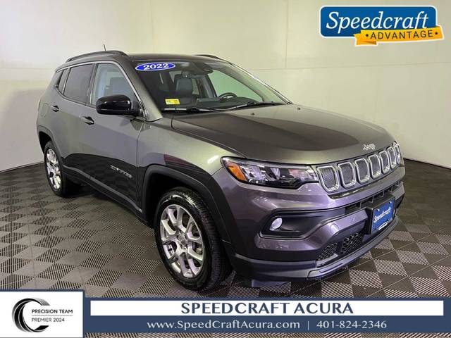 2022 Jeep Compass Latitude Lux 4WD photo