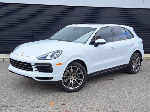 2022 Porsche Cayenne  AWD photo