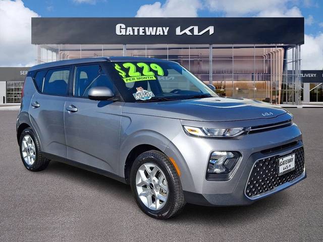 2022 Kia Soul LX FWD photo