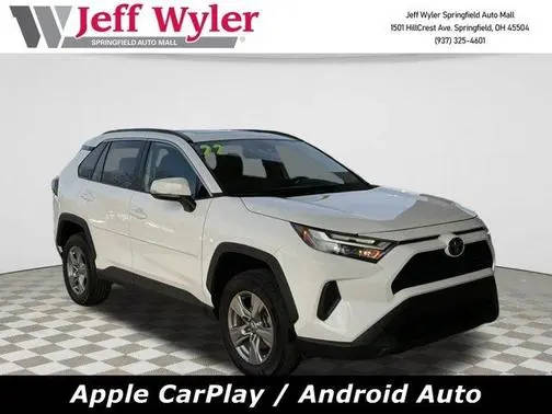 2022 Toyota RAV4 XLE AWD photo