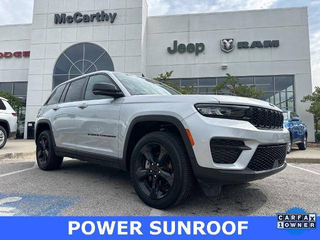 2022 Jeep Grand Cherokee Altitude 4WD photo