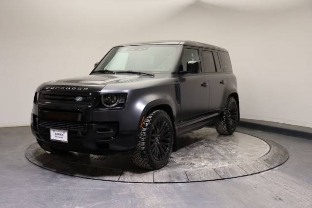 2023 Land Rover Defender 110 V8 AWD photo