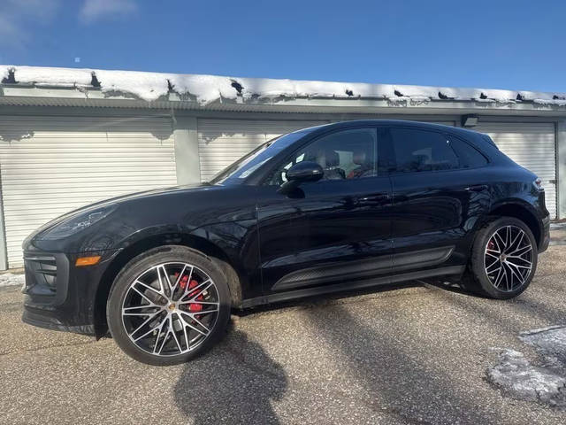 2022 Porsche Macan S AWD photo