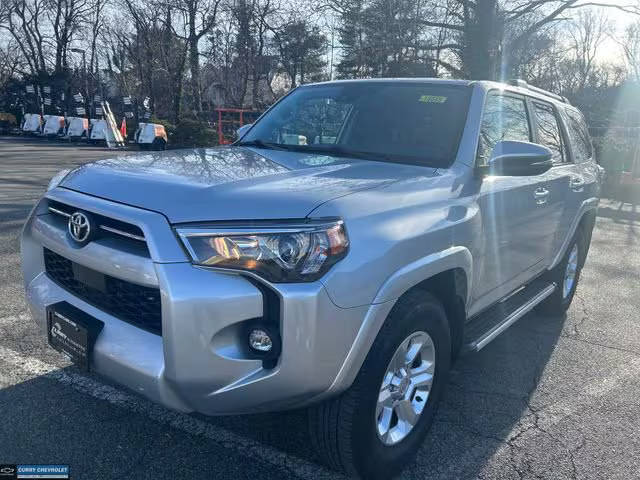 2022 Toyota 4Runner SR5 Premium 4WD photo