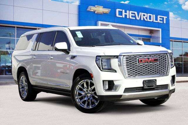 2022 GMC Yukon XL Denali 4WD photo