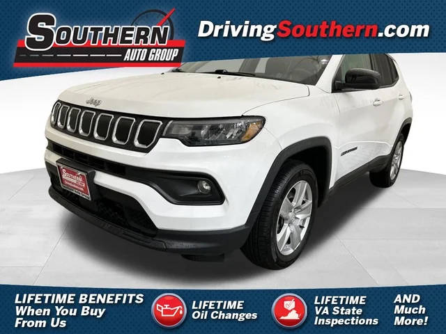2022 Jeep Compass Latitude 4WD photo