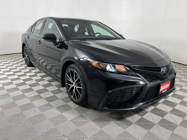 2022 Toyota Camry SE FWD photo