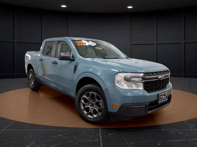 2022 Ford Maverick XLT FWD photo