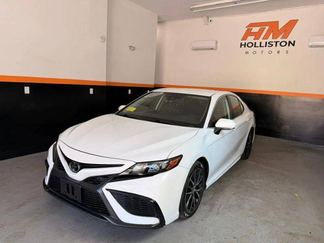 2022 Toyota Camry SE FWD photo