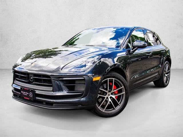 2022 Porsche Macan S AWD photo