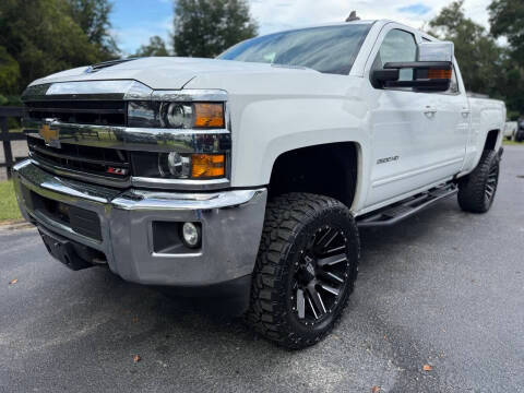 2018 Chevrolet Silverado 2500HD LT 4WD photo