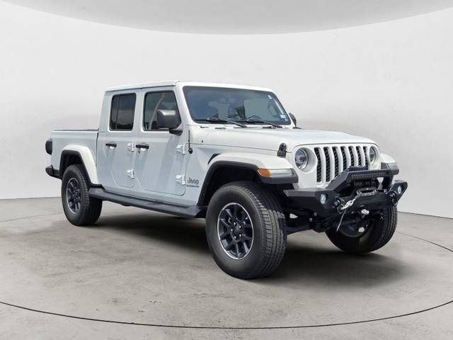 2022 Jeep Gladiator Overland 4WD photo