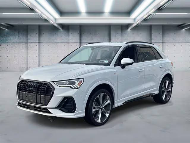 2022 Audi Q3 S line Premium Plus AWD photo