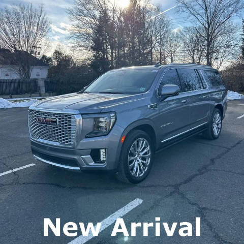 2022 GMC Yukon XL Denali 4WD photo