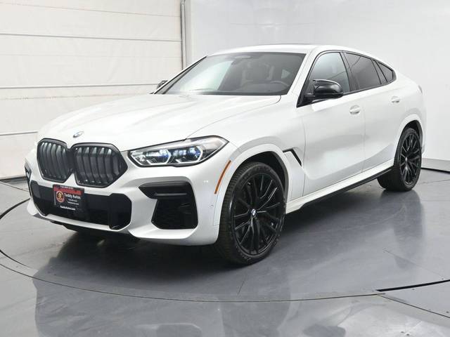 2022 BMW X6 M50i AWD photo