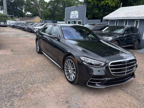 2022 Mercedes-Benz S-Class S 500 AWD photo