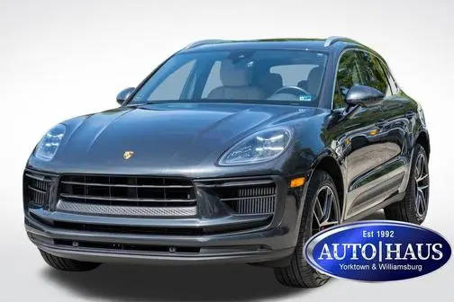 2022 Porsche Macan S AWD photo