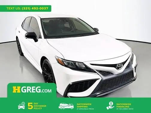 2022 Toyota Camry SE Nightshade FWD photo