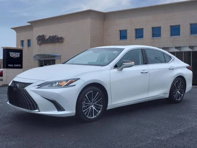 2022 Lexus ES ES 300h FWD photo