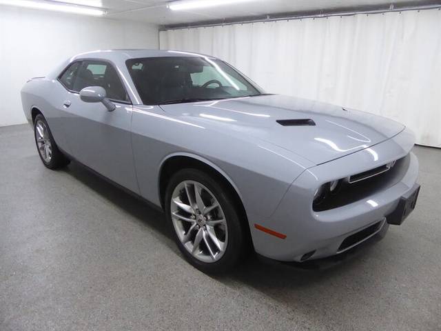 2022 Dodge Challenger SXT AWD photo