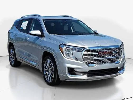 2022 GMC Terrain Denali AWD photo