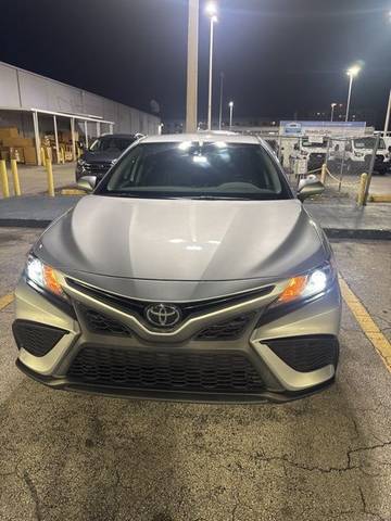 2022 Toyota Camry SE FWD photo