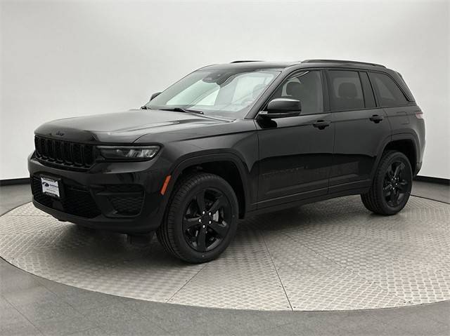 2022 Jeep Grand Cherokee Altitude 4WD photo