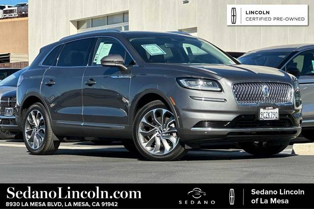 2022 Lincoln Nautilus Reserve AWD photo