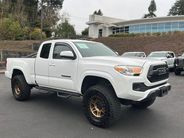2016 Toyota Tacoma SR 4WD photo