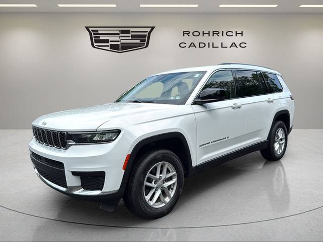 2022 Jeep Grand Cherokee L Laredo 4WD photo