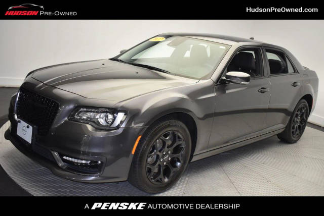 2022 Chrysler 300 Touring L AWD photo