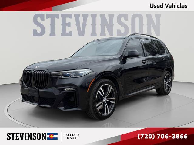 2022 BMW X7 M50i AWD photo