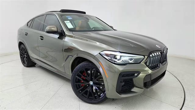 2022 BMW X6 M50i AWD photo