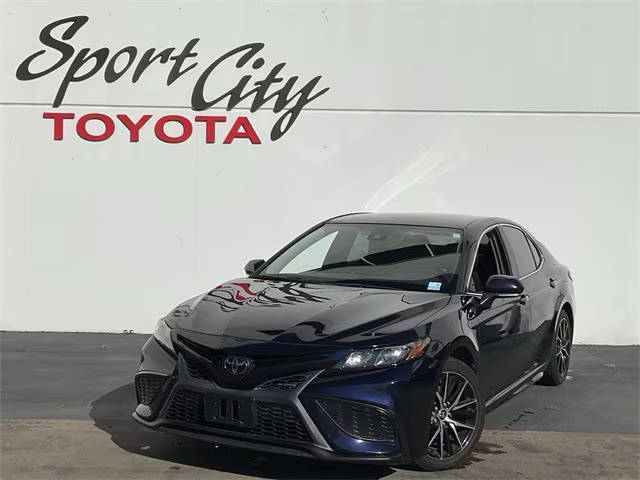 2022 Toyota Camry SE FWD photo