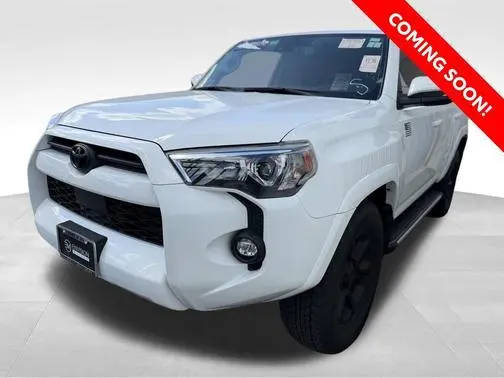 2022 Toyota 4Runner SR5 Premium RWD photo