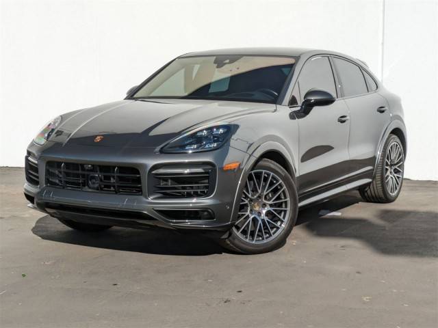 2022 Porsche Cayenne Coupe GTS AWD photo