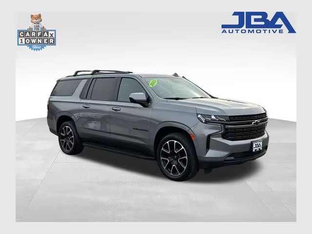 2022 Chevrolet Suburban RST 4WD photo
