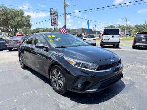 2022 Kia Forte LXS FWD photo