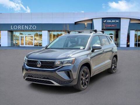 2022 Volkswagen Taos SE FWD photo