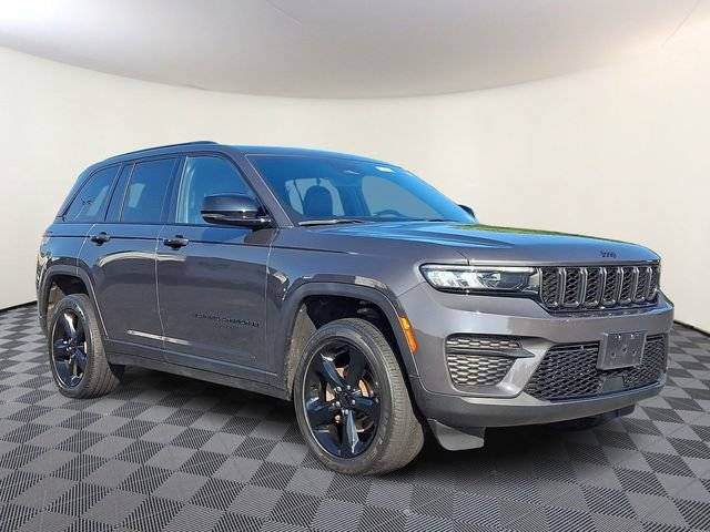 2022 Jeep Grand Cherokee Altitude 4WD photo
