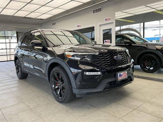 2022 Ford Explorer ST 4WD photo