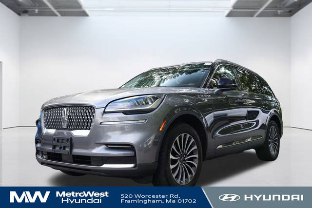 2022 Lincoln Aviator Standard AWD photo