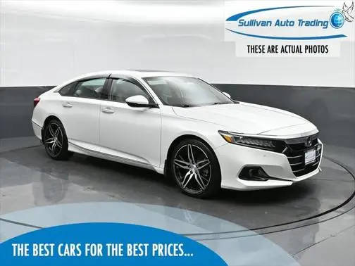2022 Honda Accord Touring FWD photo