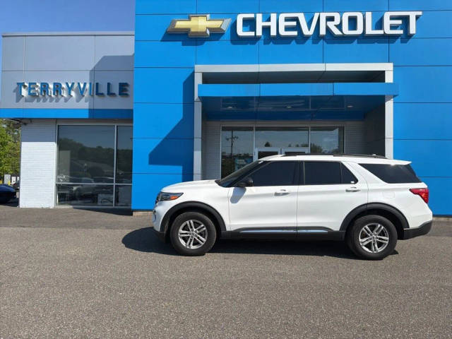 2022 Ford Explorer XLT 4WD photo